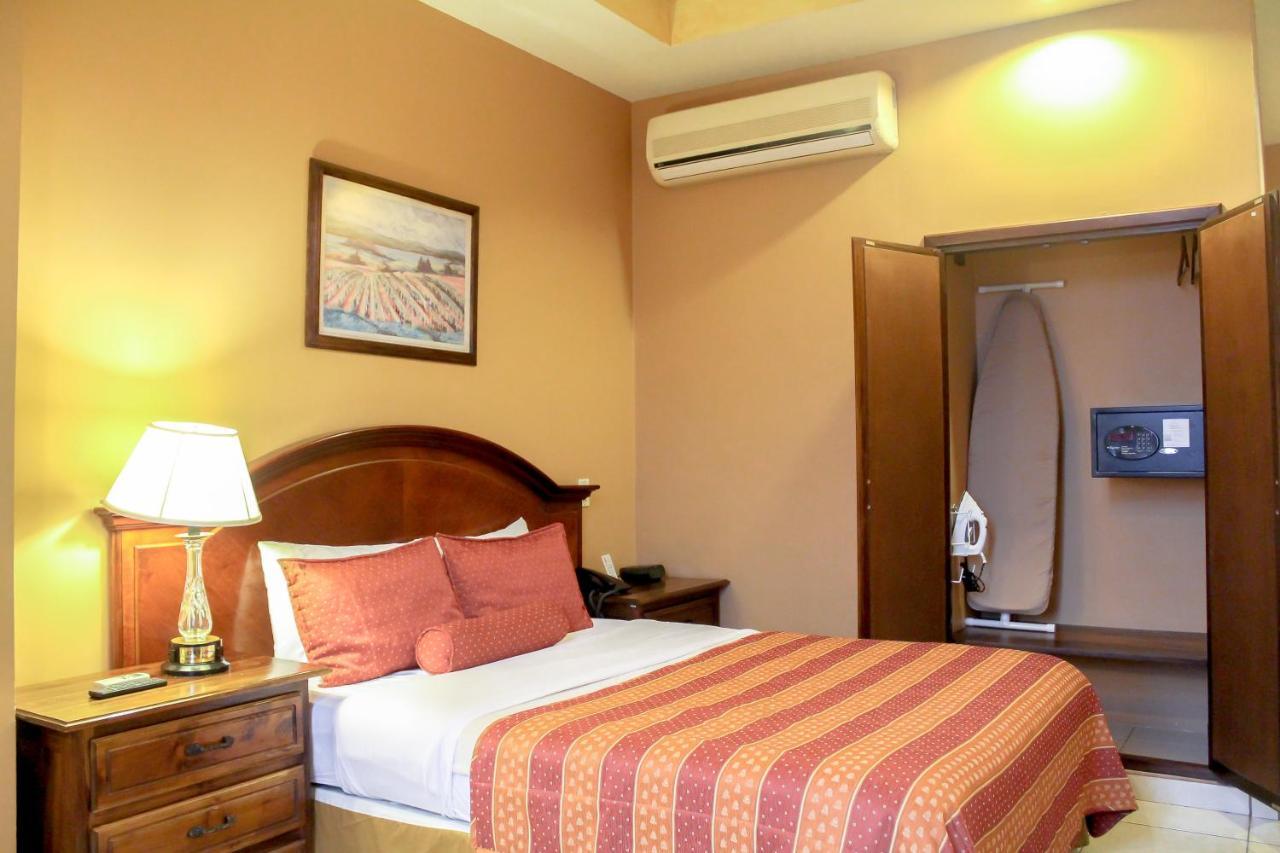 Hotel Monteolivos San Pedro Sula Ngoại thất bức ảnh