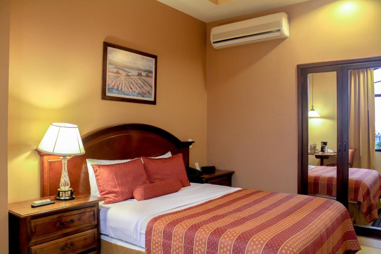 Hotel Monteolivos San Pedro Sula Ngoại thất bức ảnh