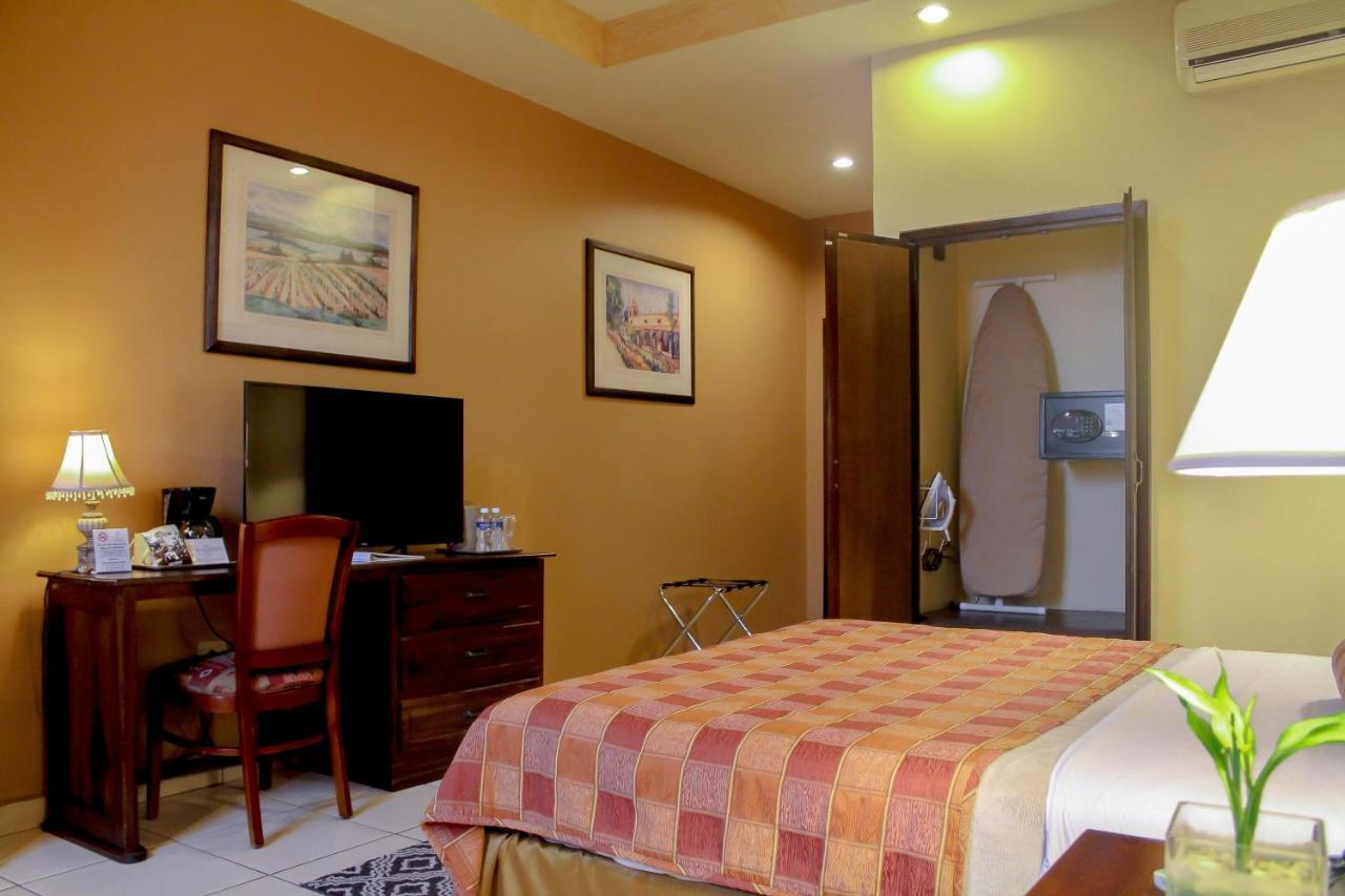Hotel Monteolivos San Pedro Sula Ngoại thất bức ảnh